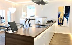 Mondrian Luxury Suites Unesco Old Town